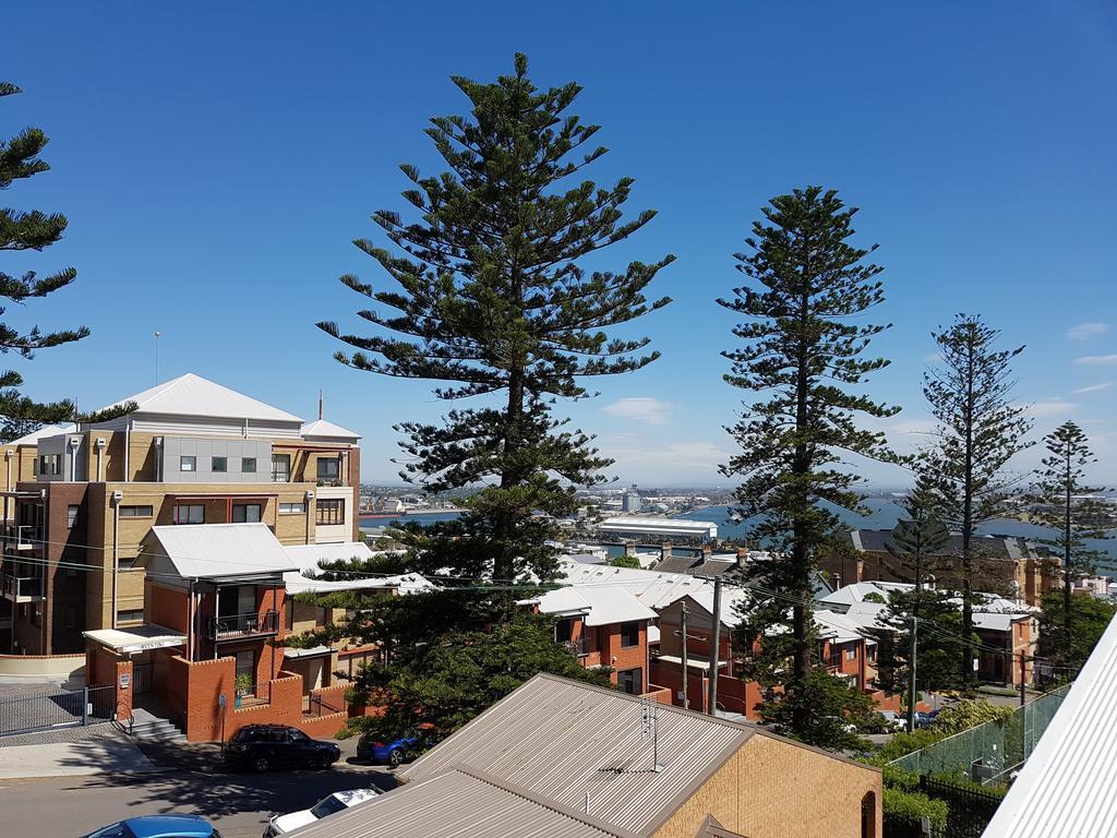 Newcastle Short Stay Accommodation - Vista Apartment Buitenkant foto